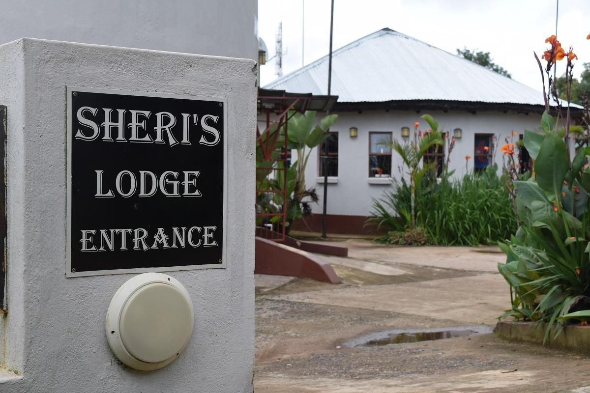 Sheri'S Lodge & Backpackers グラスコップ エクステリア 写真